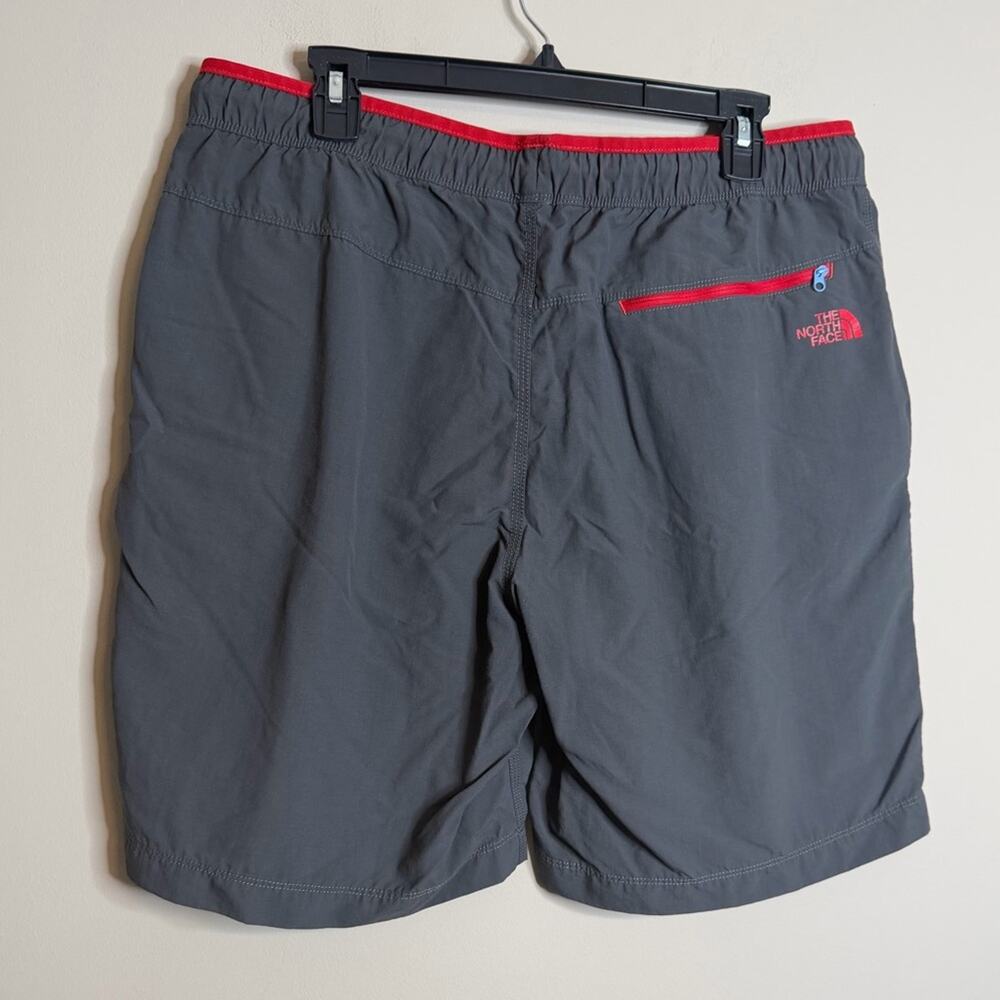 North Face Home Game 8” Shorts Charcoal Gray Red Size Large - Picture 3 of 6